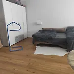 Flat * Hanower